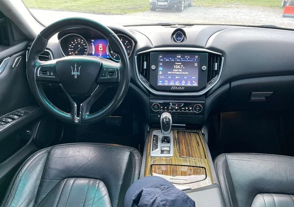 Maserati Ghibli cena 89000 przebieg: 169000, rok produkcji 2014 z Pruszków małe 106